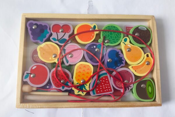 MAGNETIC AND LACING BOARD
