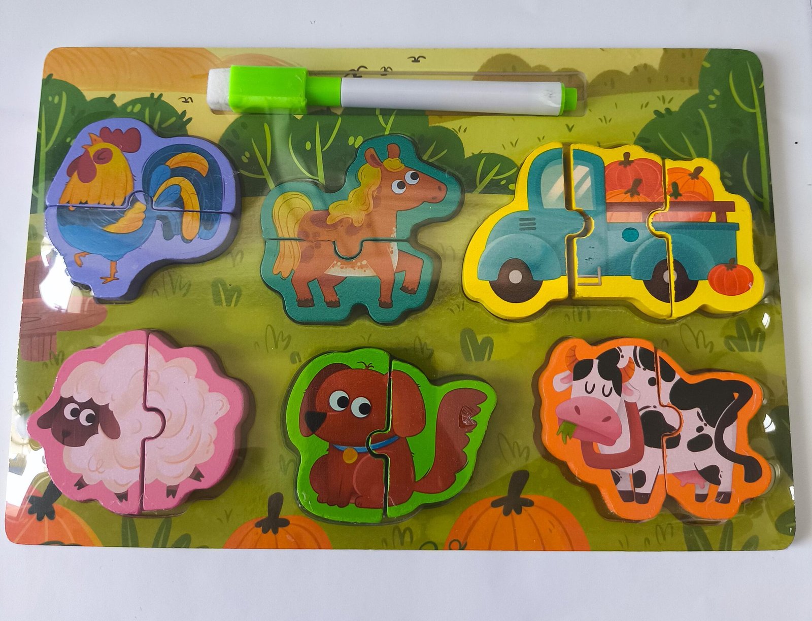 PUZZLE PEGBOARD WITH MARKER - Image 4